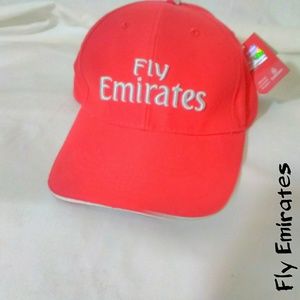 Fly Emirates hat NWT